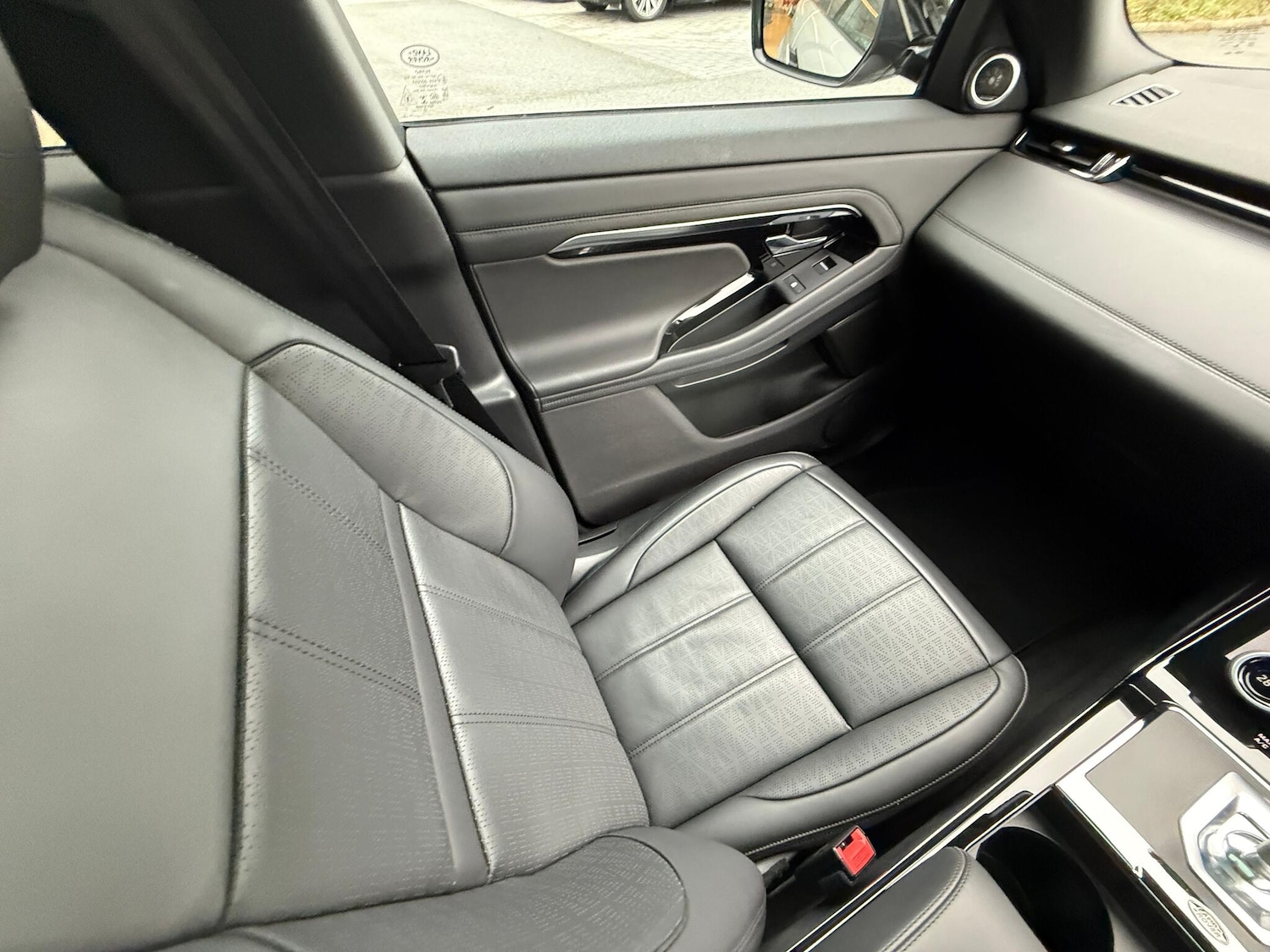 Used Land Rover Range Rover Evoque 2023 for sale - 77612770: Photo 12