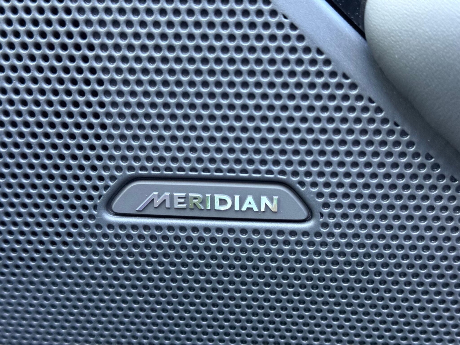 Used Land Rover Range Rover Velar 2024 for sale - 76619993: Photo 21