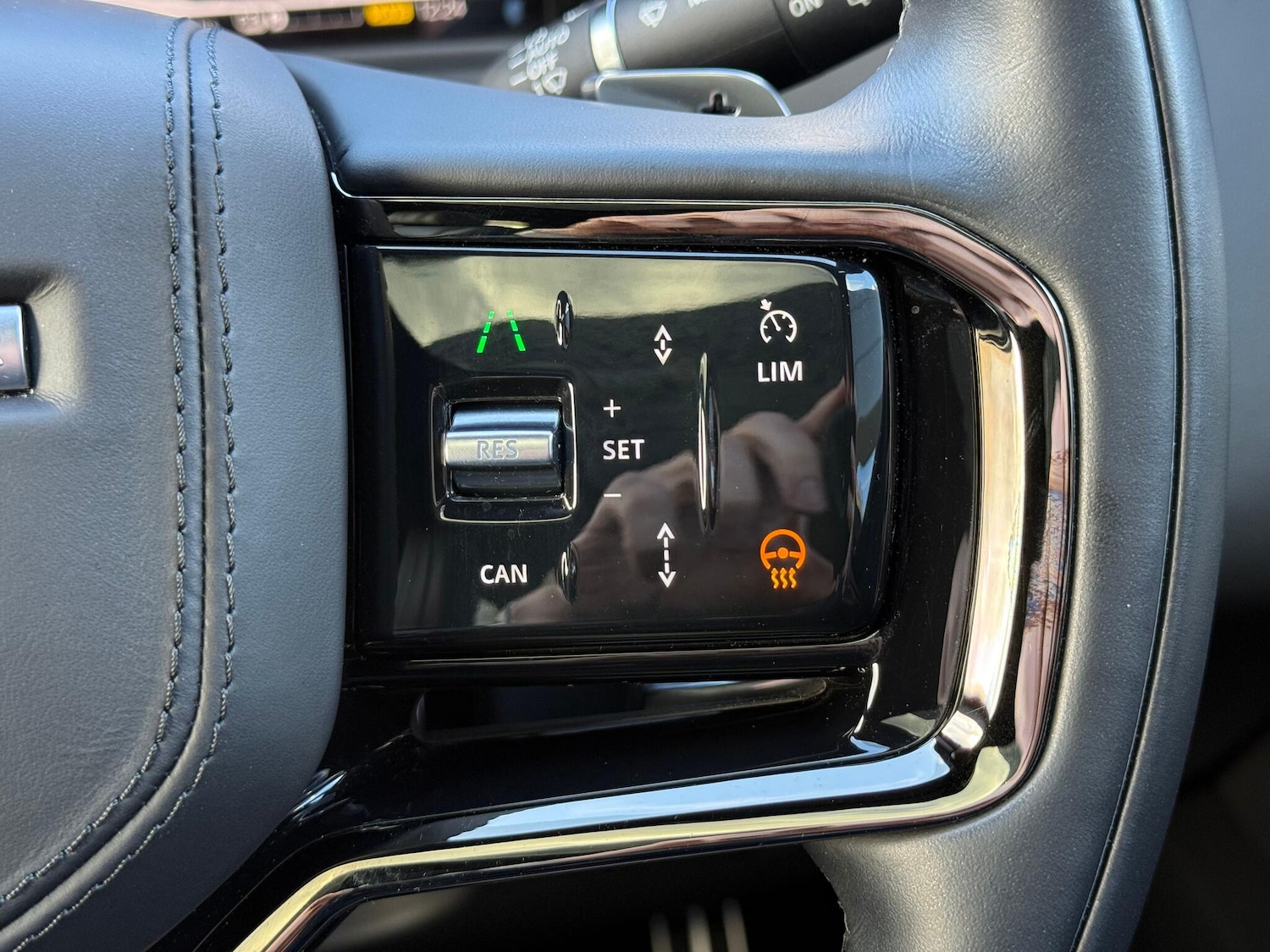 Used Land Rover Range Rover Velar 2024 for sale - 76619993: Photo 28