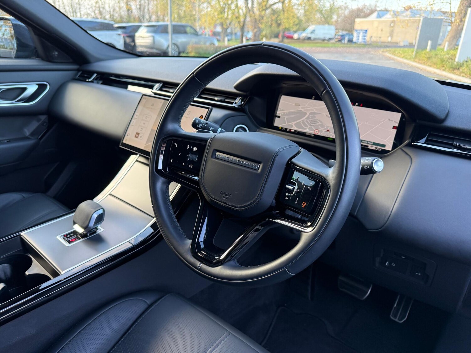 Used Land Rover Range Rover Velar 2024 for sale - 76619993: Photo 32