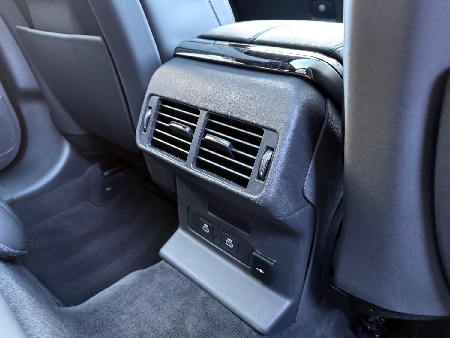 Used Land Rover Range Rover Velar 2024 for sale - 76619993: Photo 35