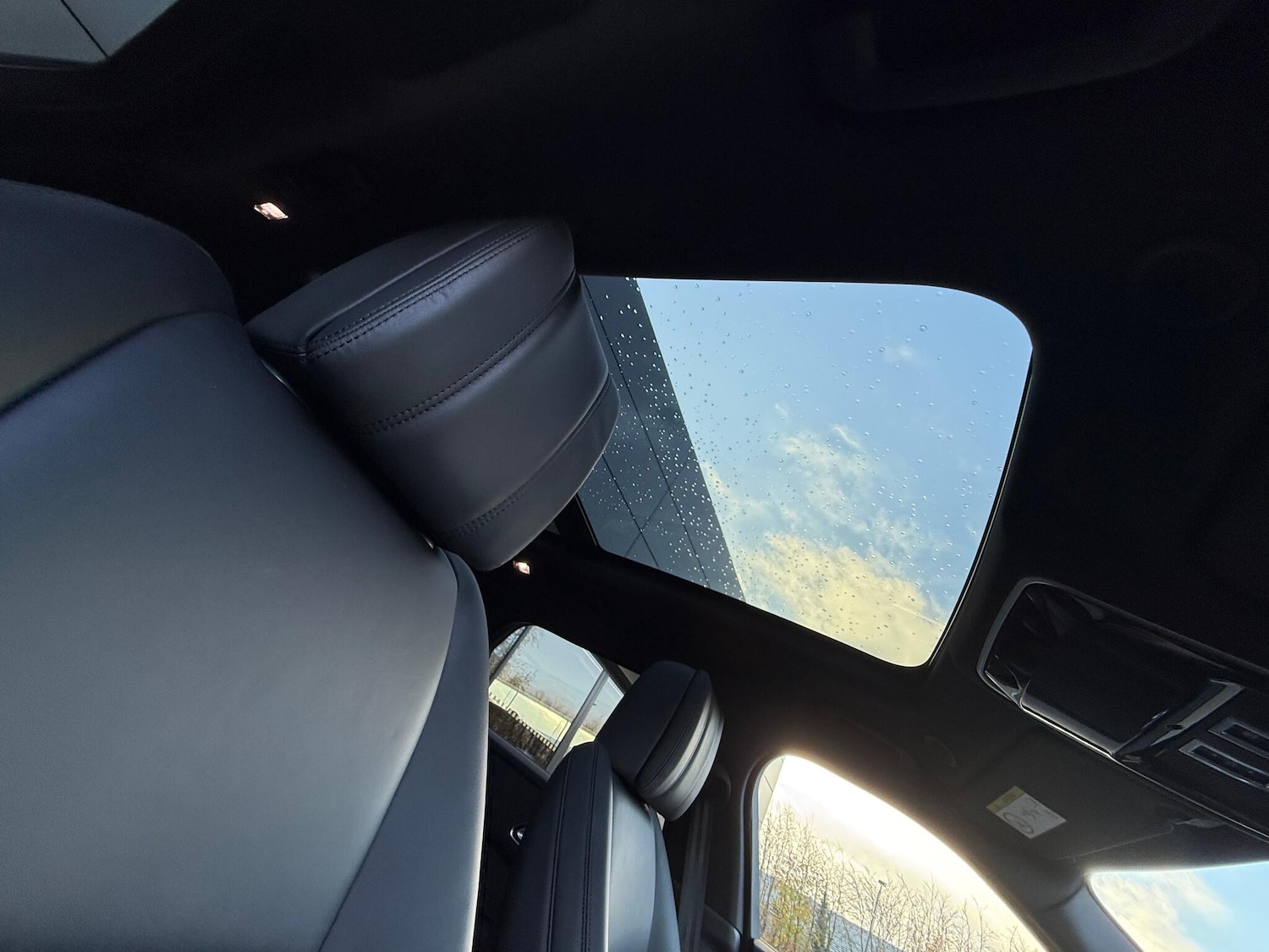 Used Land Rover Range Rover Velar 2024 for sale - 76619993: Photo 36