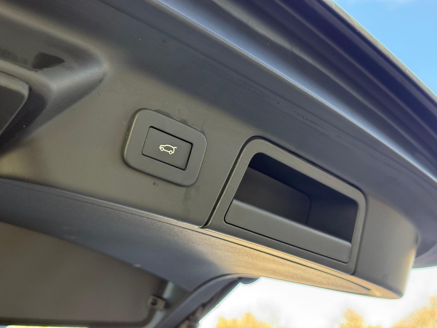 Used Land Rover Range Rover Velar 2024 for sale - 76619993: Photo 42