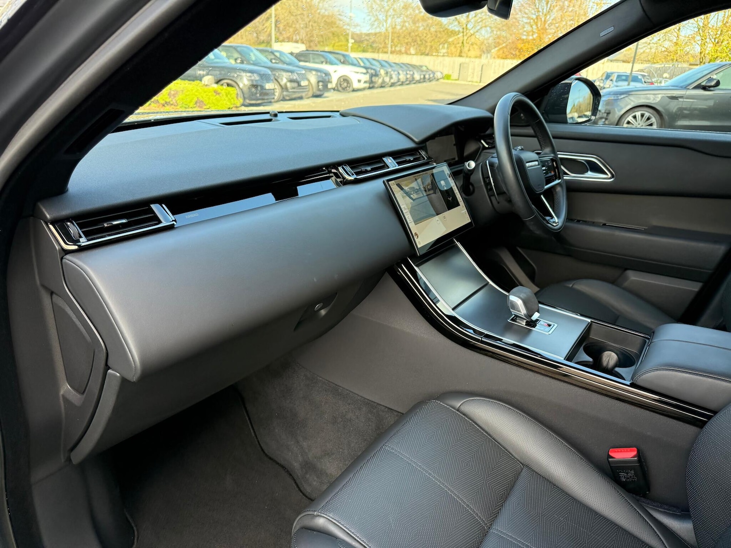 Used Land Rover Range Rover Velar 2024 for sale - 76619993: Photo 47