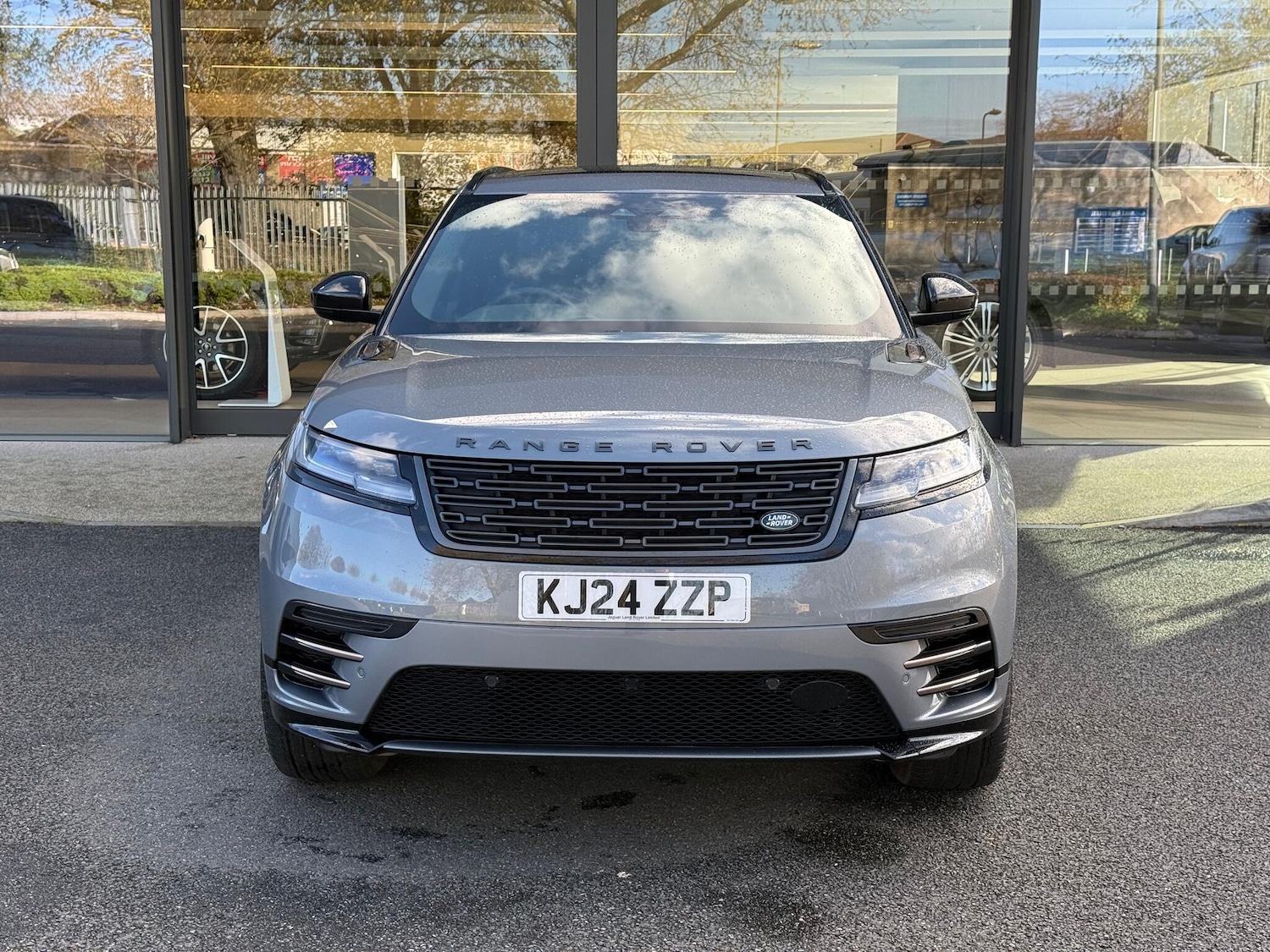 Used Land Rover Range Rover Velar 2024 for sale - 76619993: Photo 8