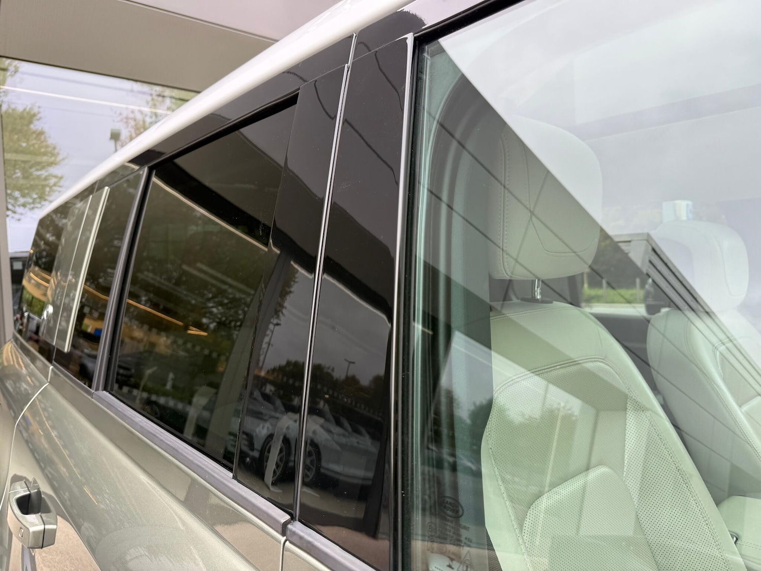 Used Land Rover Defender 130 2023 for sale - 76214985: Photo 25