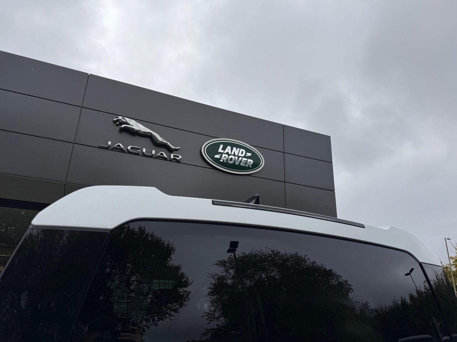 Used Land Rover Defender 130 2023 for sale - 76214985: Photo 33