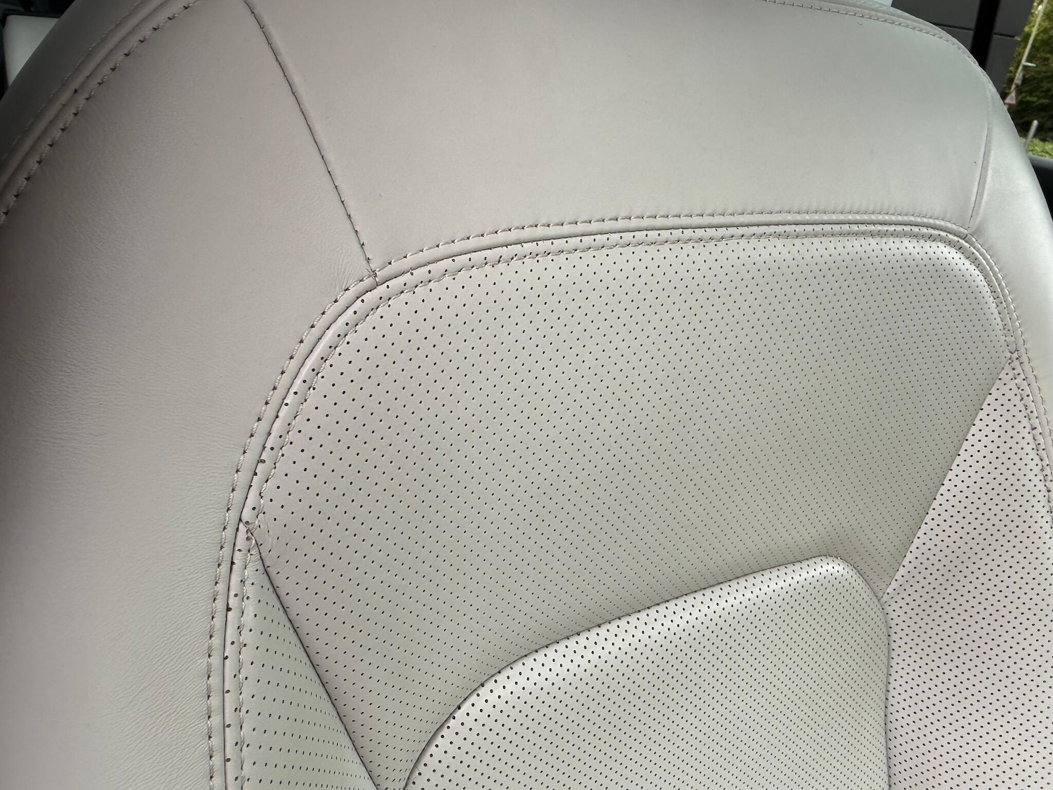 Used Land Rover Defender 130 2023 for sale - 76214985: Photo 38