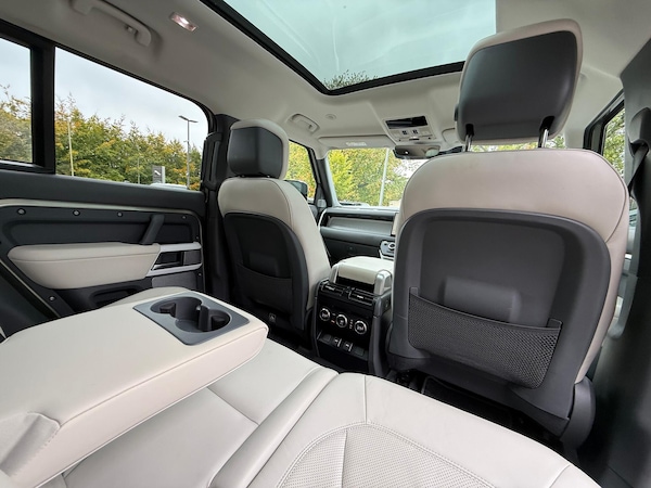 Used Land Rover Defender 130 2023 for sale - 76214985: Photo 46