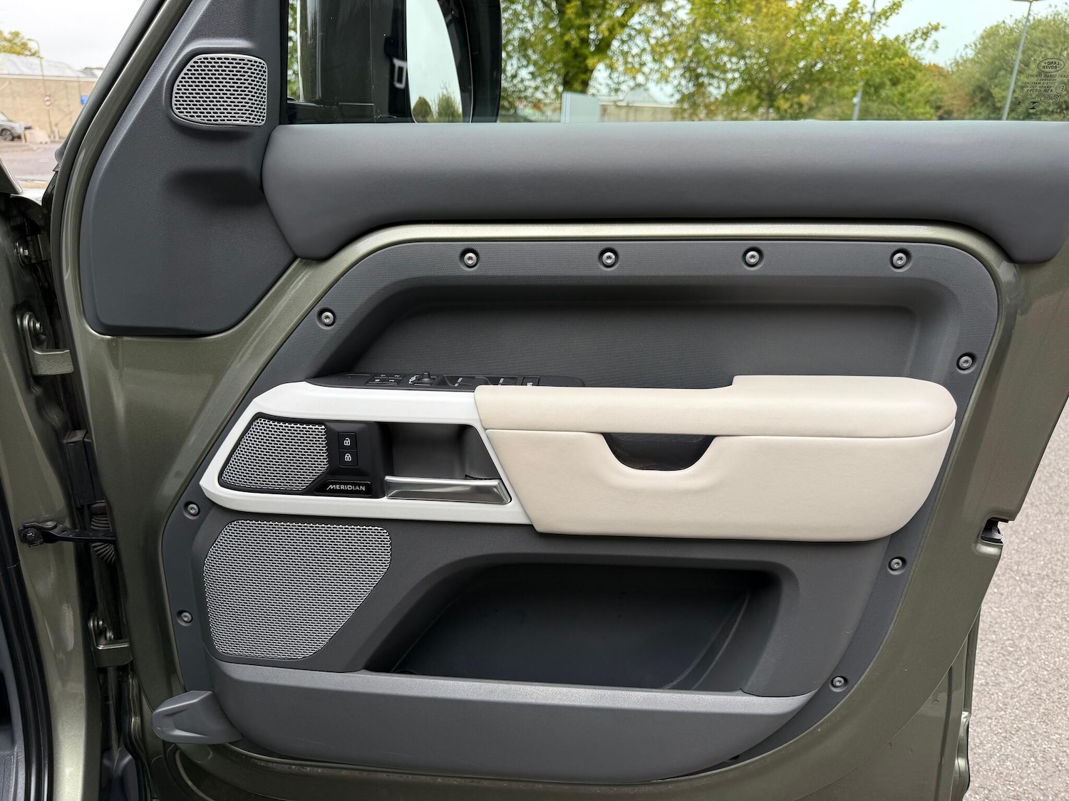 Used Land Rover Defender 130 2023 for sale - 76214985: Photo 53