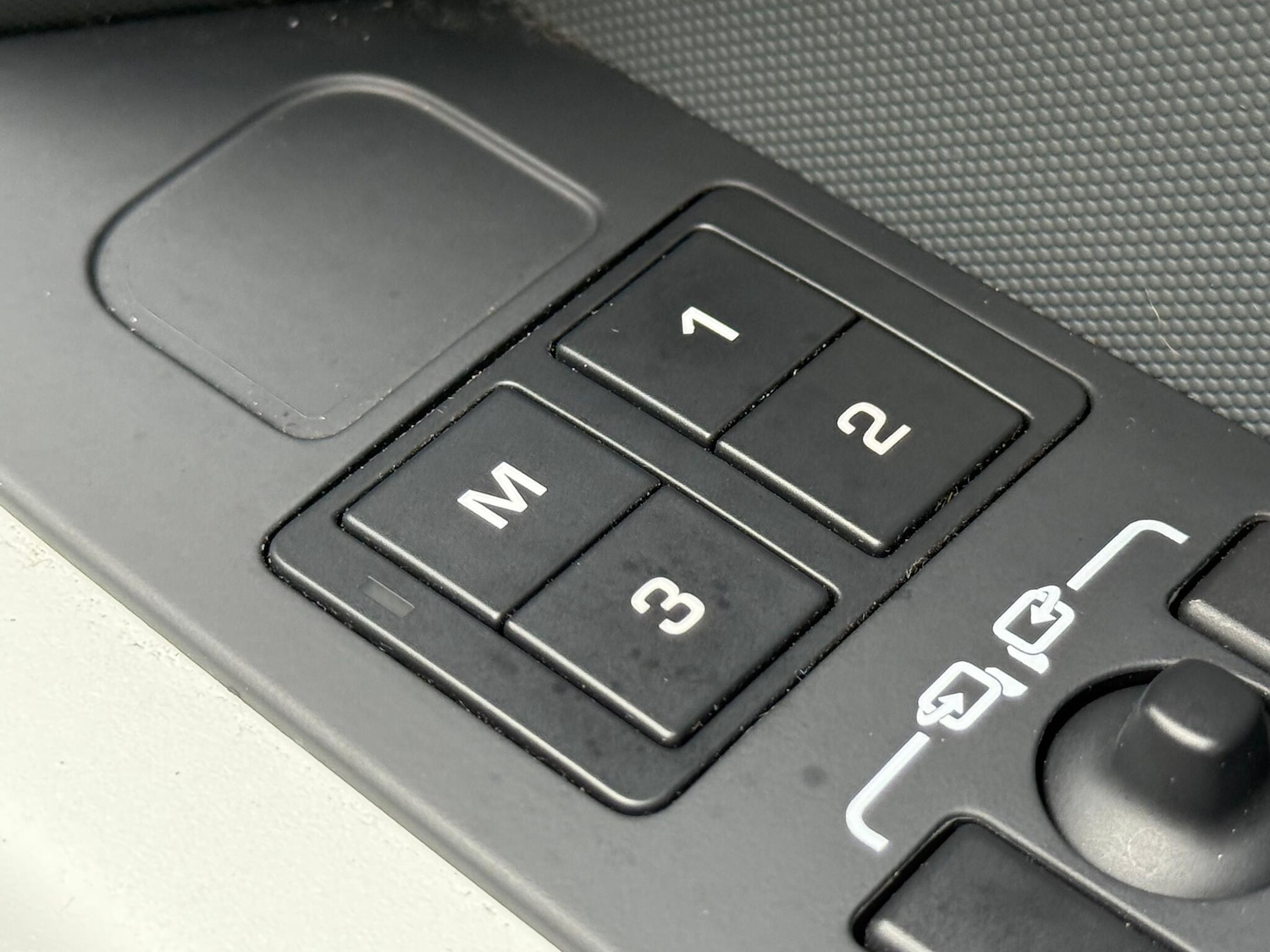 Used Land Rover Defender 130 2023 for sale - 76214985: Photo 54