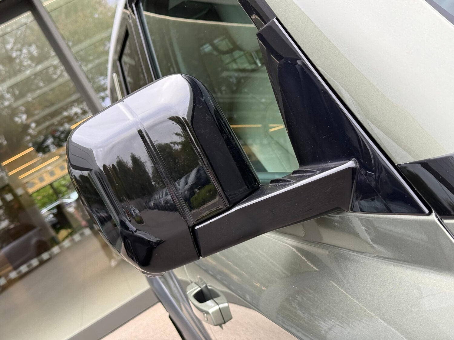 Used Land Rover Defender 130 2023 for sale - 76214985: Photo 57