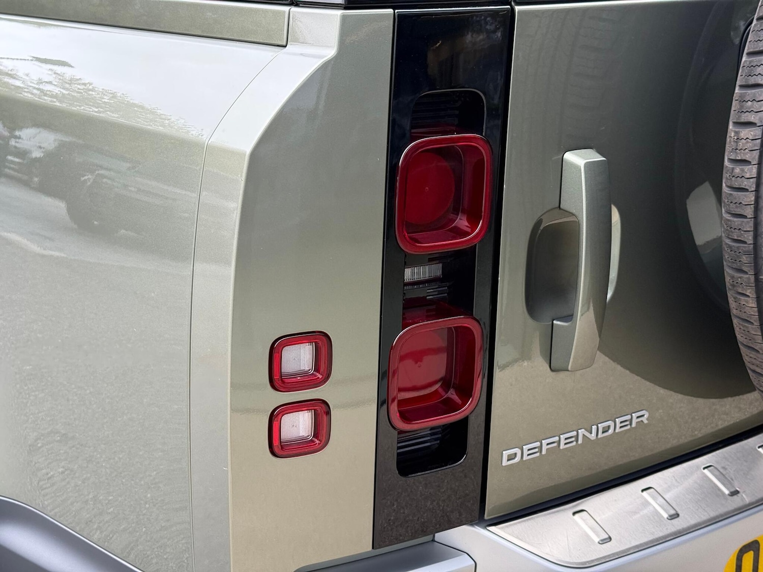 Used Land Rover Defender 130 2023 for sale - 76214985: Photo 60