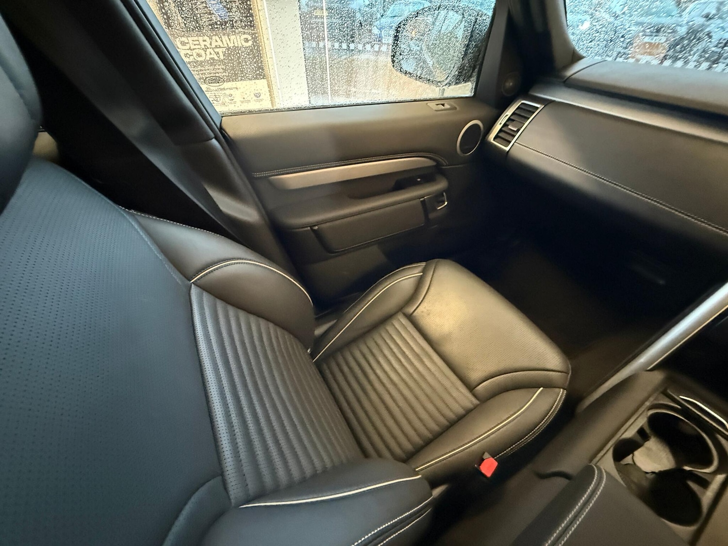 Used Land Rover Discovery 2024 for sale - 77305874: Photo 12