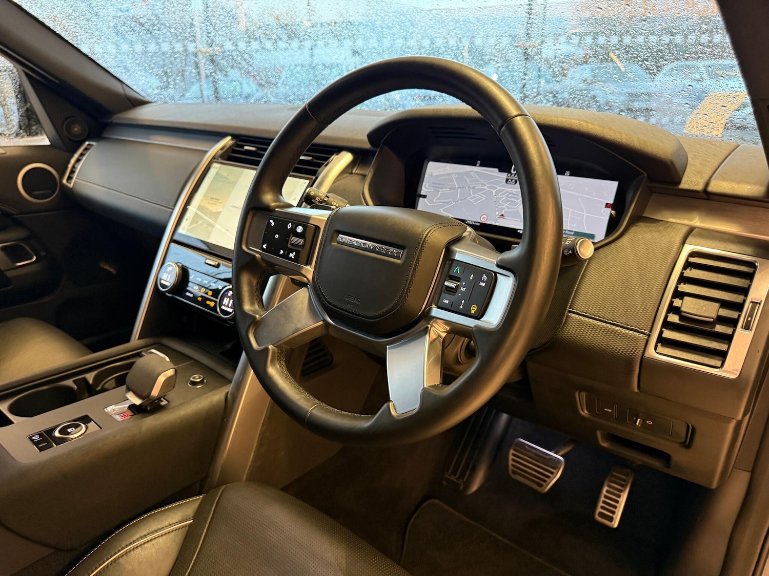 Used Land Rover Discovery 2024 for sale - 77305874: Photo 31