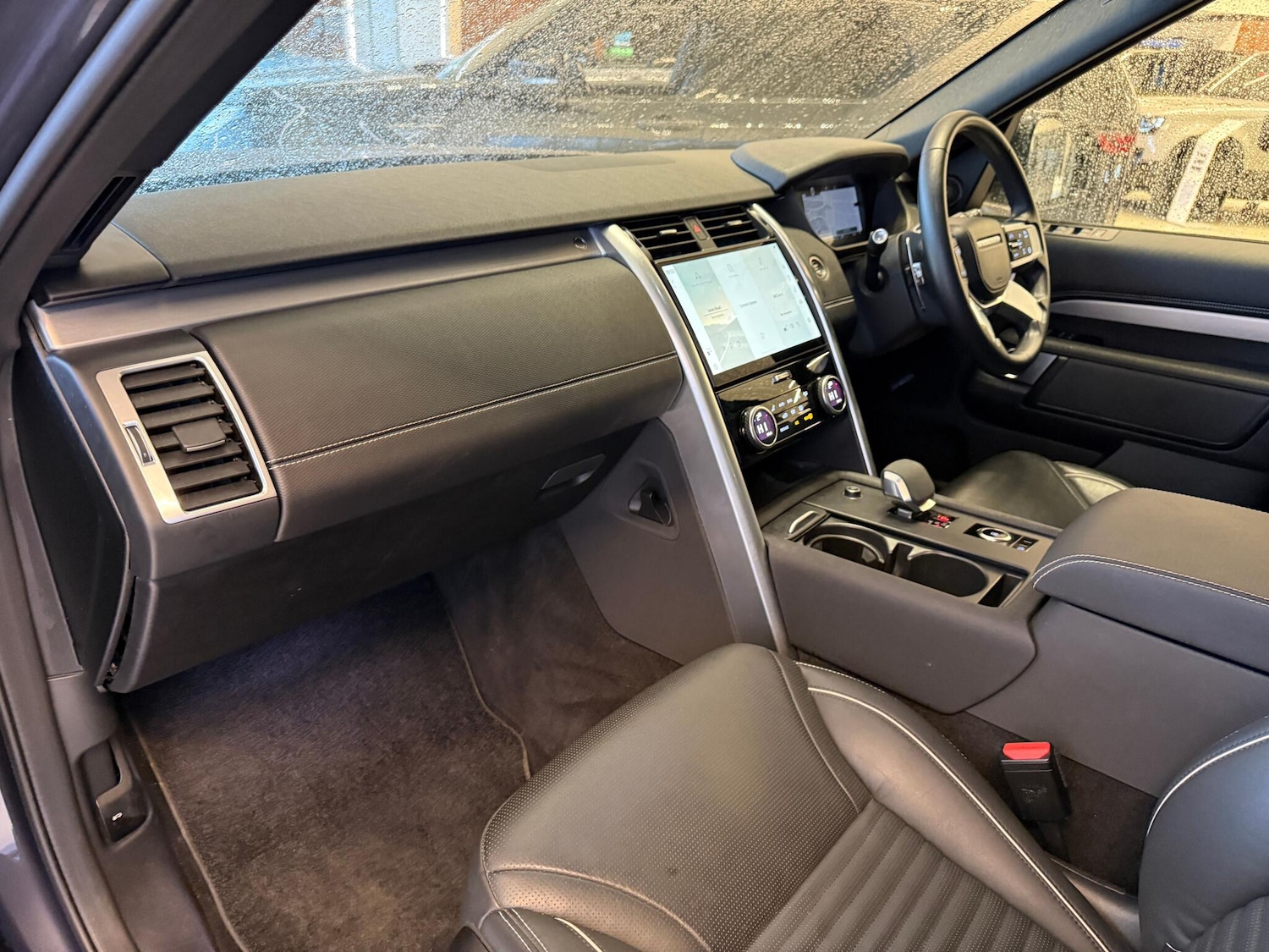 Used Land Rover Discovery 2024 for sale - 77305874: Photo 50