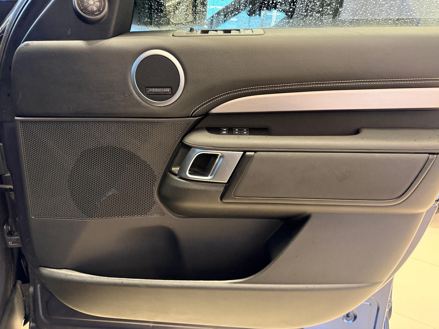 Used Land Rover Discovery 2024 for sale - 77305874: Photo 53