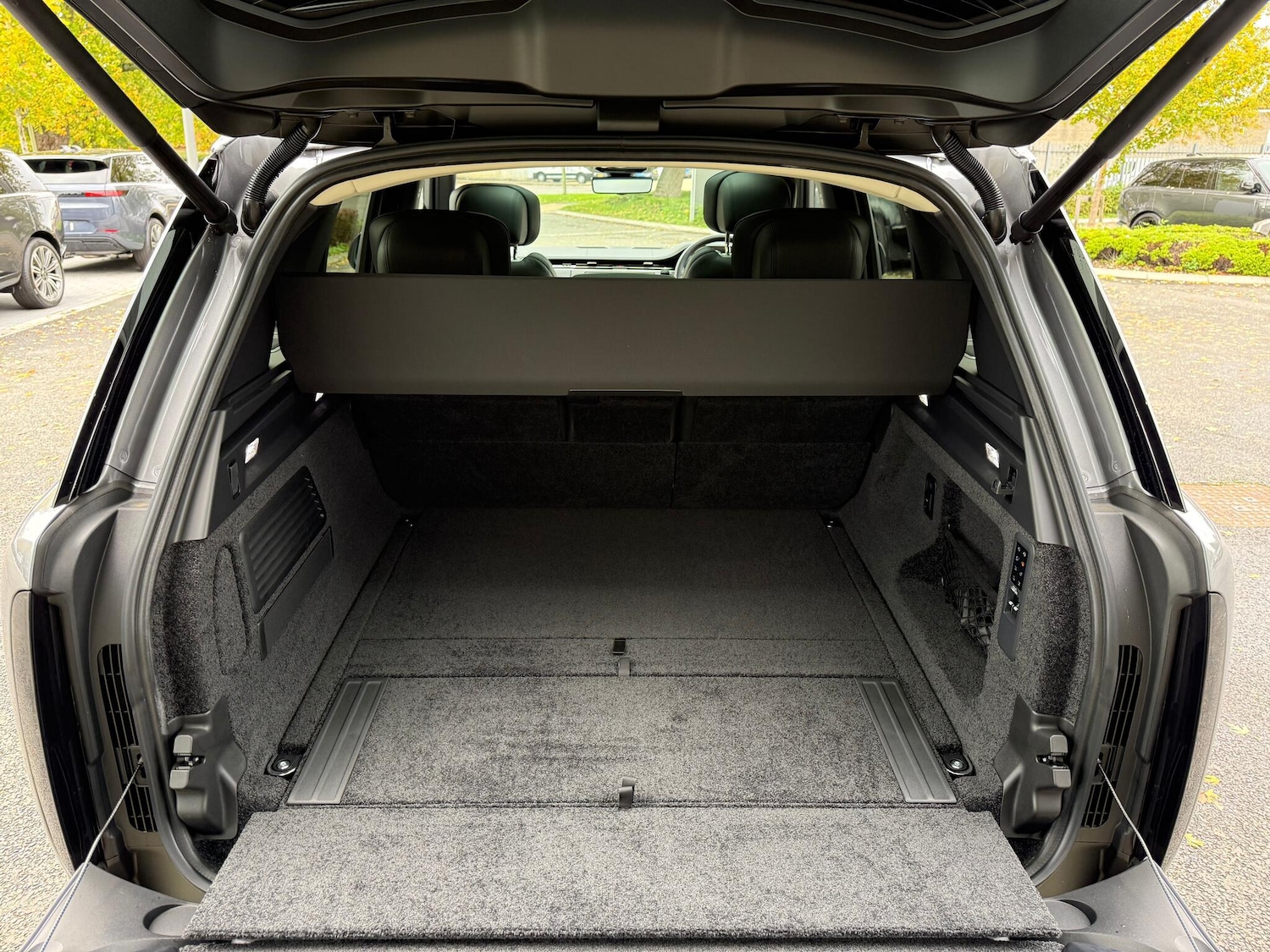 Used Land Rover Range Rover 2026 for sale - 77411964: Photo 10