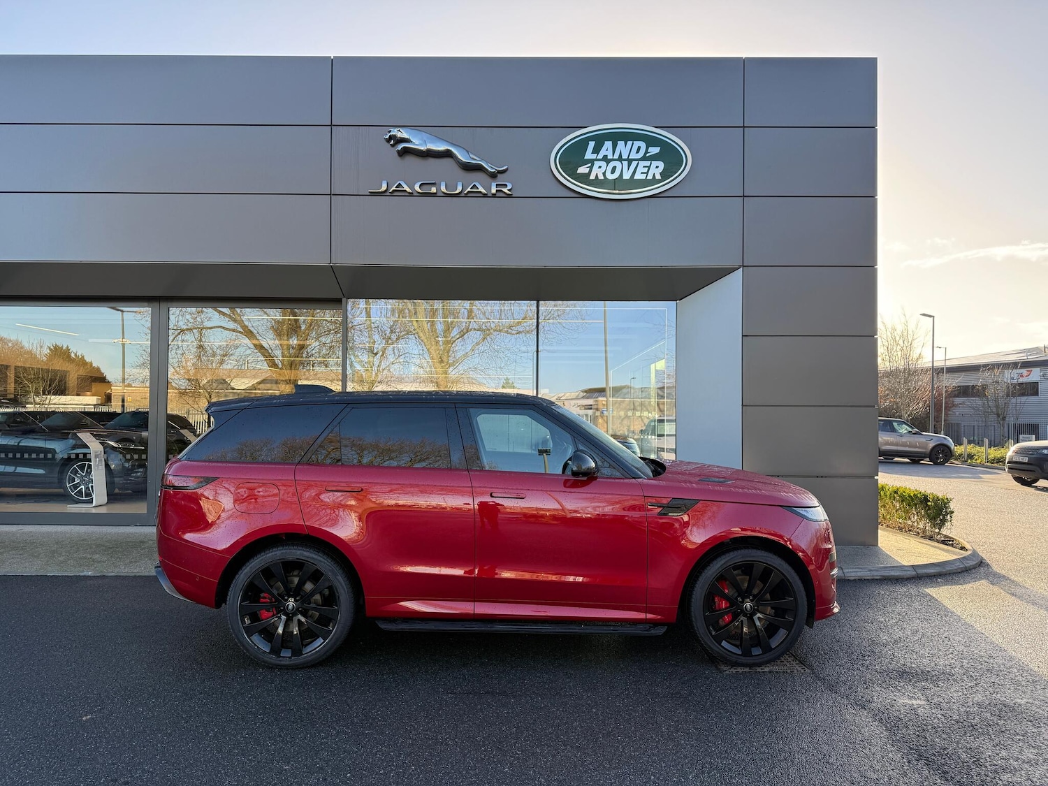 Used Land Rover Range Rover Sport 2023 for sale - 76781058: Photo 2