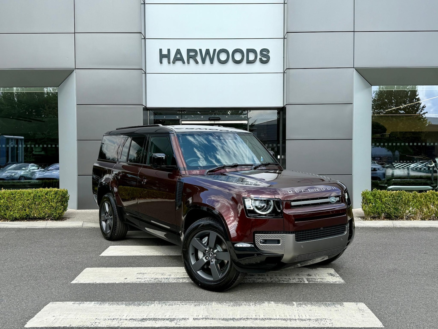 Used Land Rover Defender 2025 for sale - 77074124: Photo 1