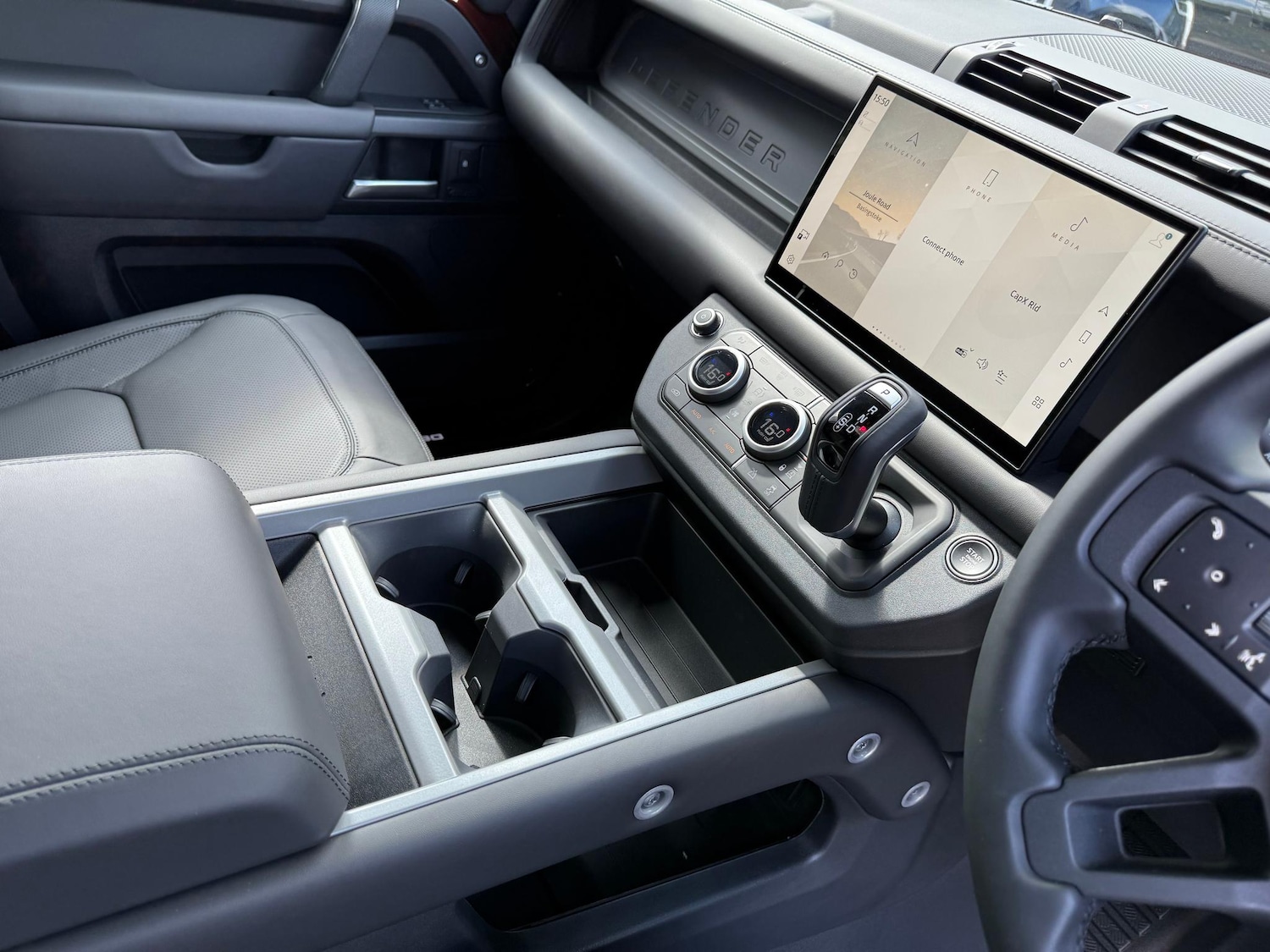 Used Land Rover Defender 2025 for sale - 77074124: Photo 19