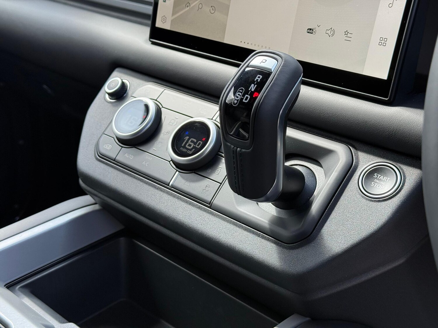 Used Land Rover Defender 2025 for sale - 77074124: Photo 20