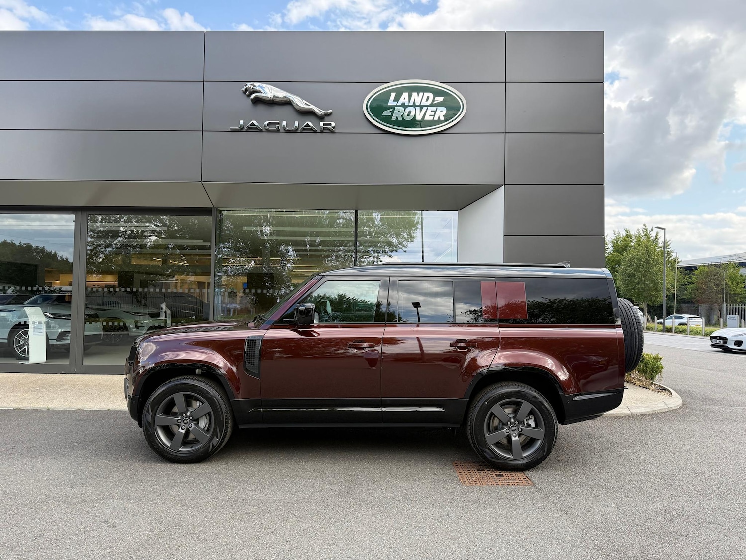 Used Land Rover Defender 2025 for sale - 77074124: Photo 27