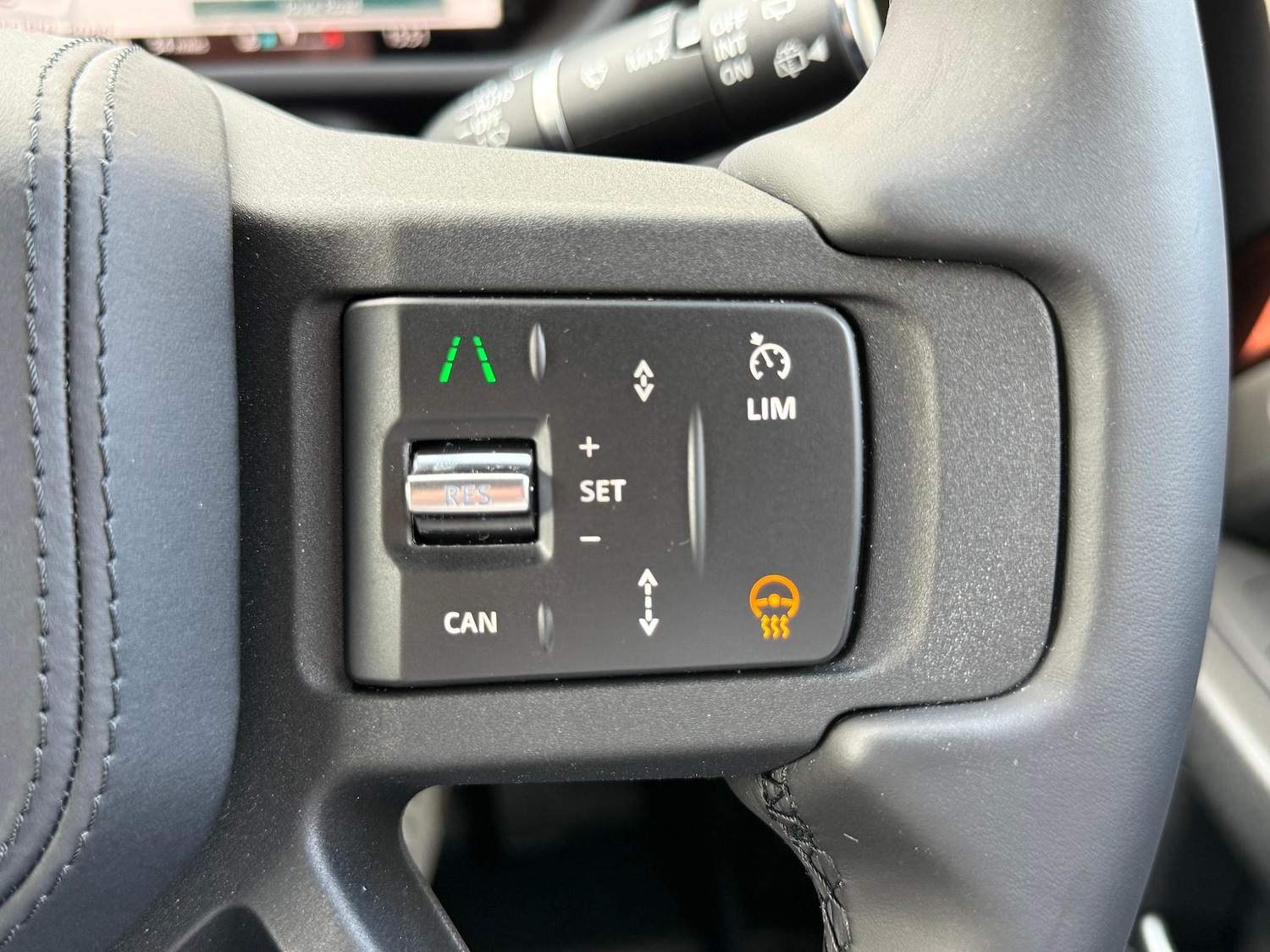 Used Land Rover Defender 2025 for sale - 77074124: Photo 28