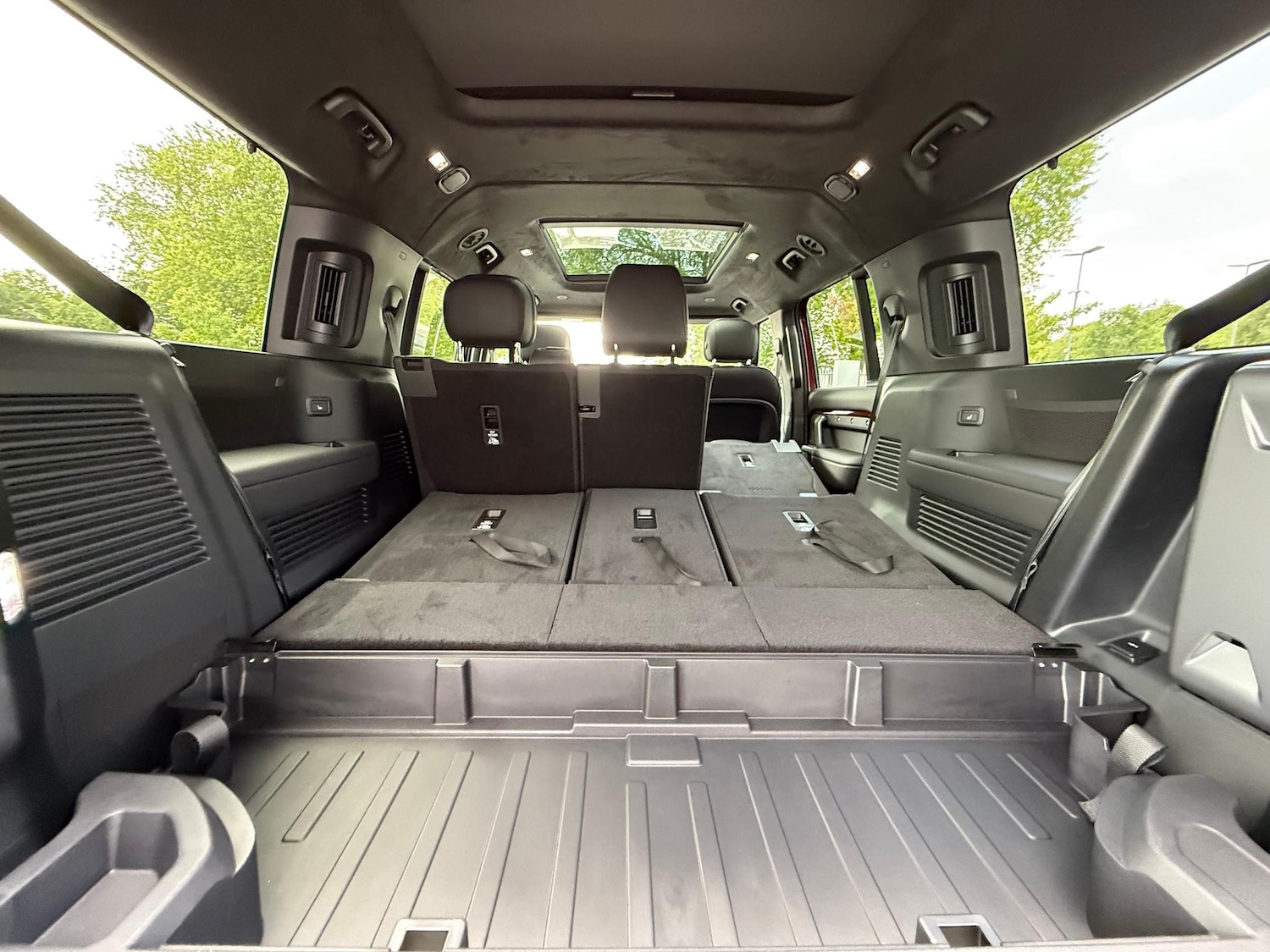 Used Land Rover Defender 2025 for sale - 77074124: Photo 45