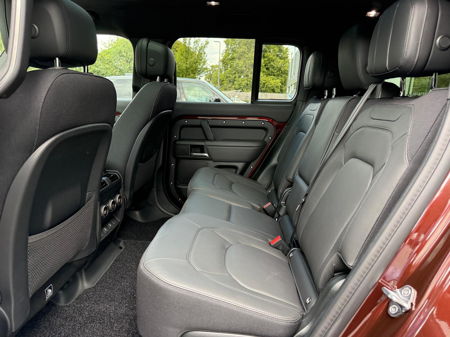 Used Land Rover Defender 2025 for sale - 77074124: Photo 52