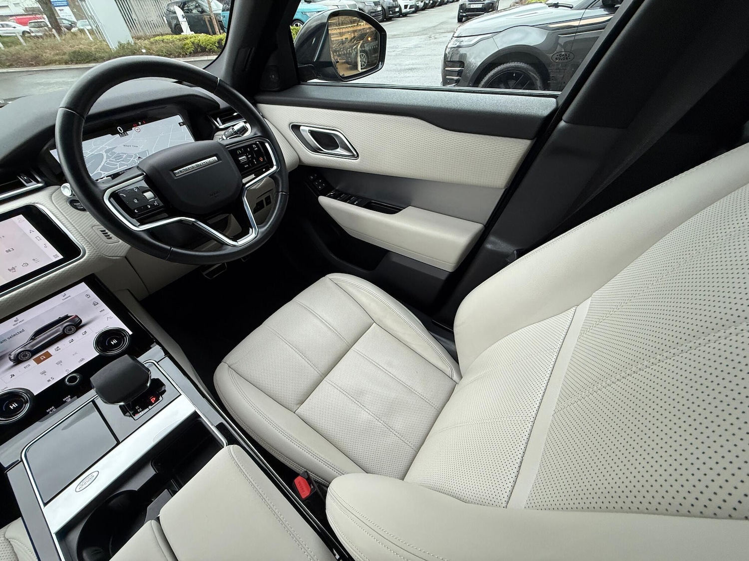 Used Land Rover Range Rover Velar 2022 for sale - 77202933: Photo 13