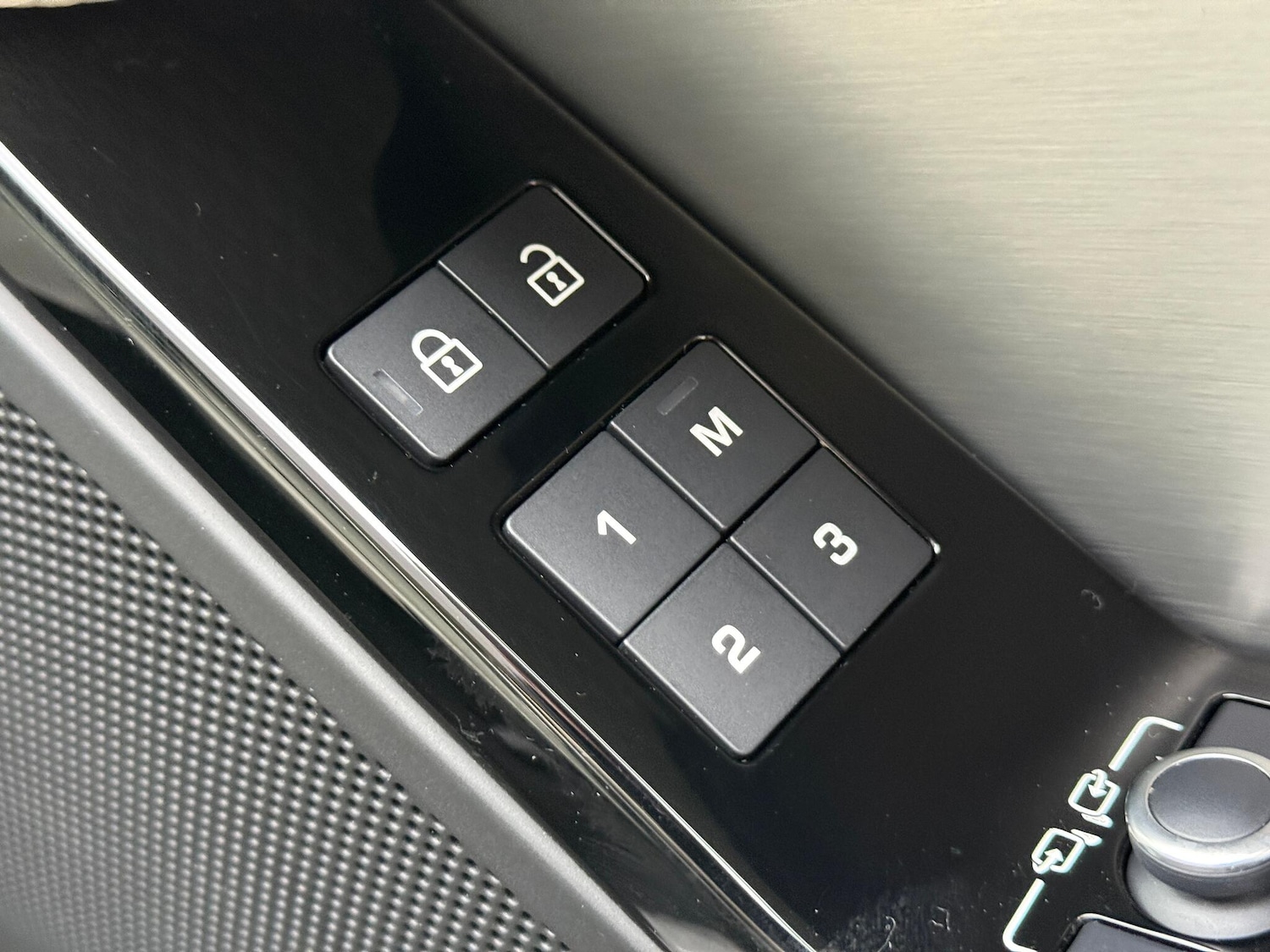 Used Land Rover Range Rover Velar 2022 for sale - 77202933: Photo 46