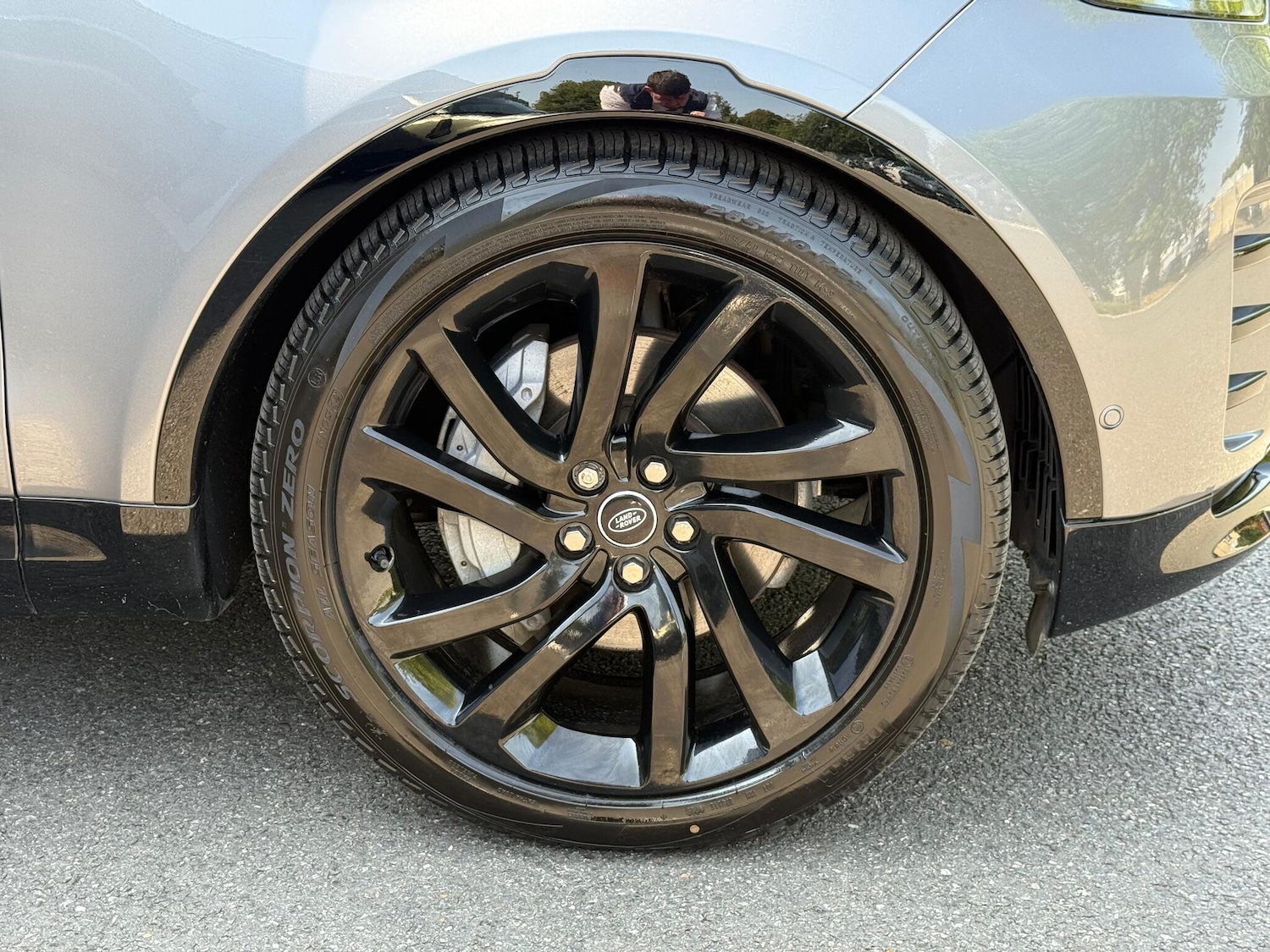 Used Land Rover Discovery 2023 for sale - 76457752: Photo 24