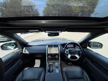 Used Land Rover Discovery 2023 for sale - 76457752: Photo