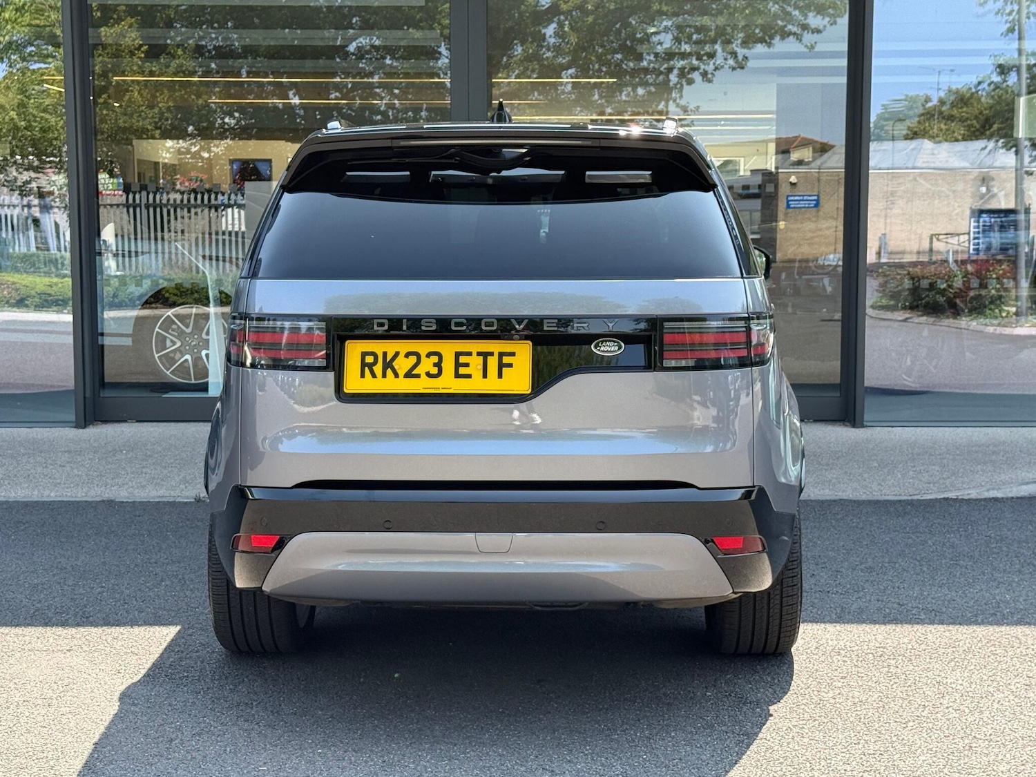 Used Land Rover Discovery 2023 for sale - 76457752: Photo 8