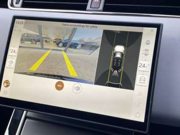 Used Land Rover Range Rover Evoque 2025 for sale - 75140602: Photo