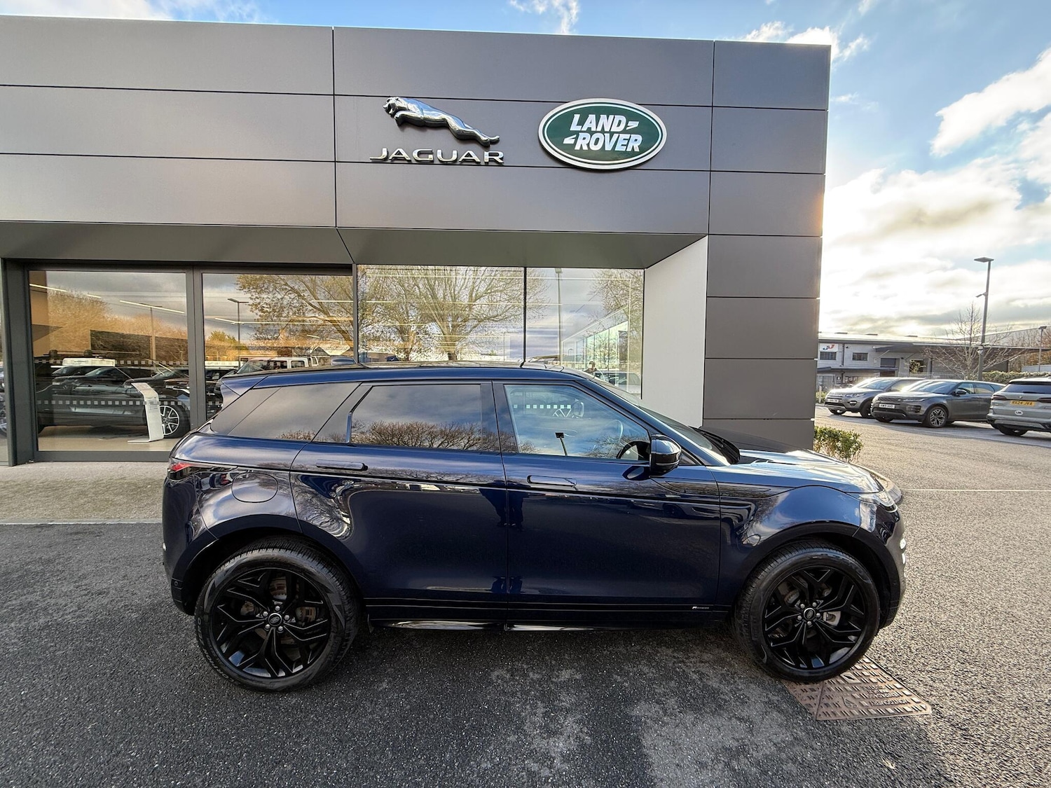 Used Land Rover Range Rover Evoque 2021 for sale - 76700663: Photo 2