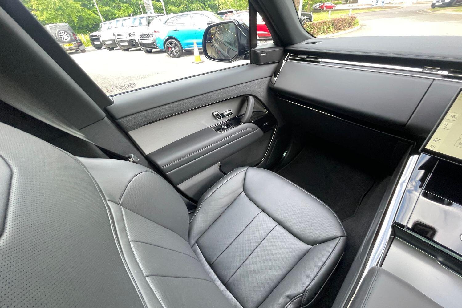 Used Land Rover Range Rover Sport 2025 for sale - 76952821: Photo 13