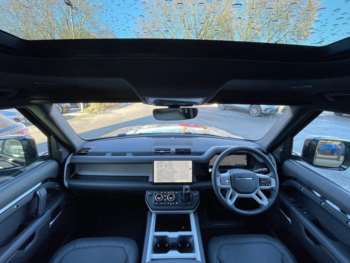 Used Land Rover Defender 2024 for sale - 75139502: Photo
