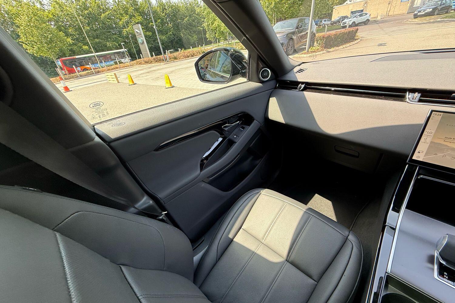 Used Land Rover Range Rover Evoque 2025 for sale - 76432516: Photo 12