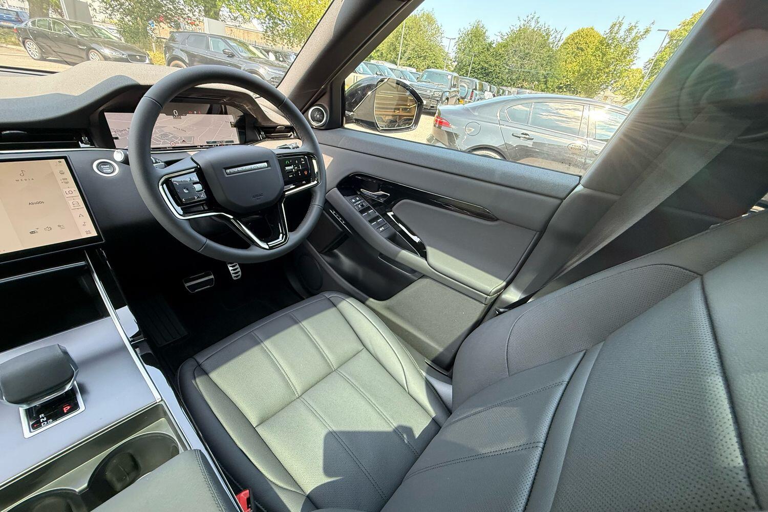 Used Land Rover Range Rover Evoque 2025 for sale - 76432516: Photo 13