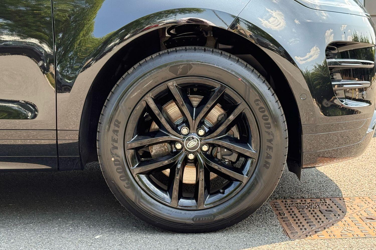 Used Land Rover Range Rover Evoque 2025 for sale - 76432516: Photo 24