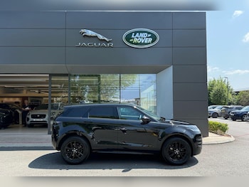 Used Land Rover Range Rover Evoque 2025 for sale - 76432516: Photo