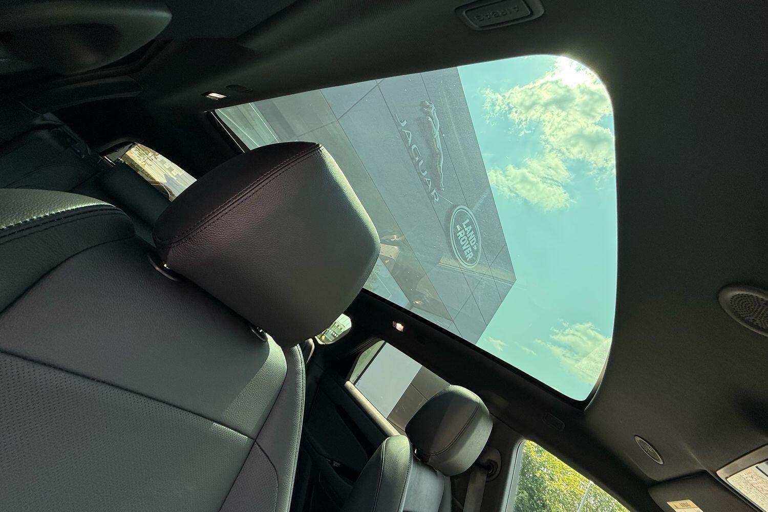 Used Land Rover Range Rover Evoque 2025 for sale - 76432516: Photo 37