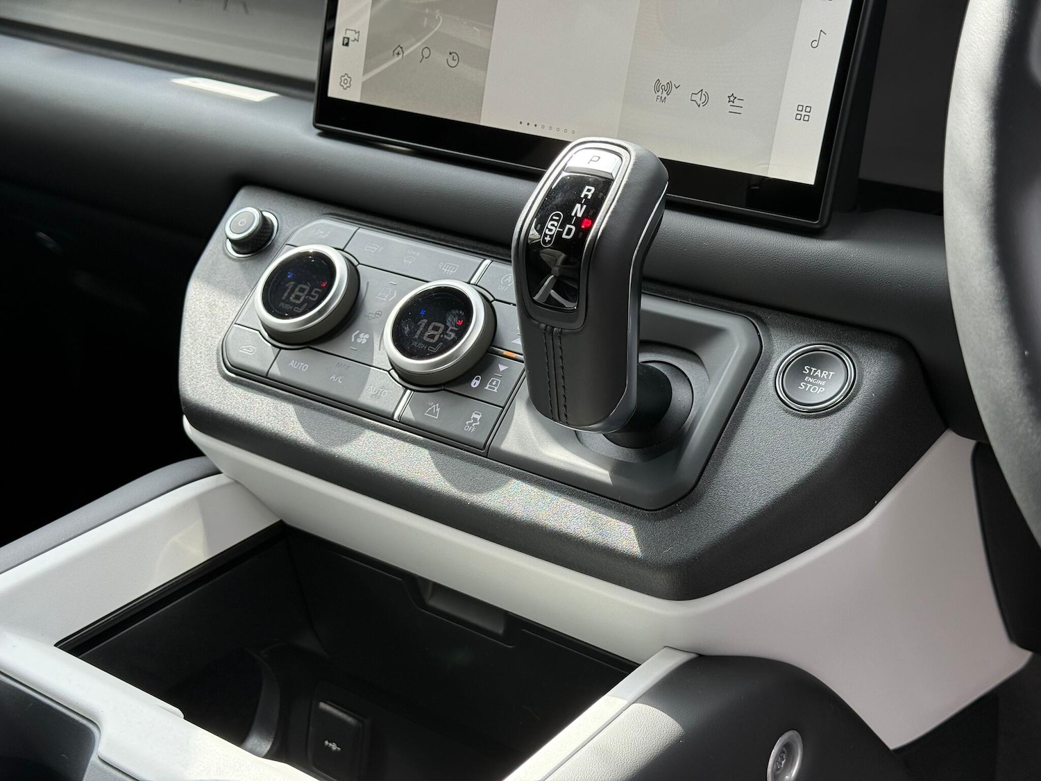 Used Land Rover Defender 2025 for sale - 77057268: Photo 20