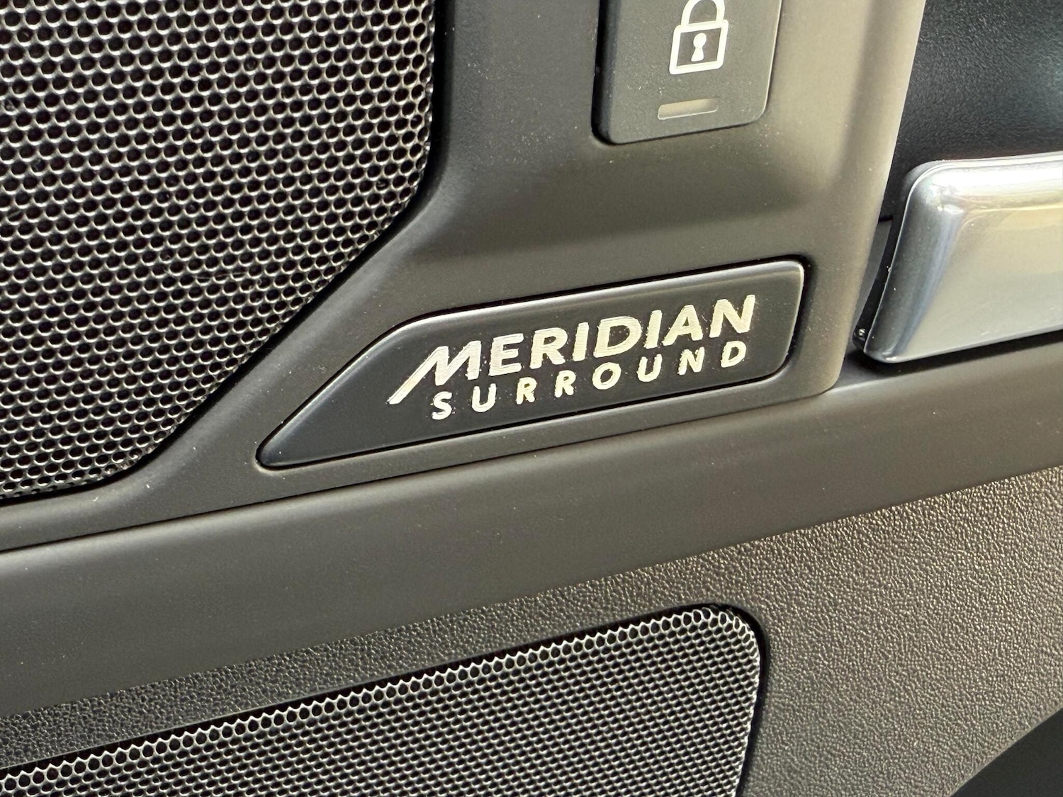 Used Land Rover Defender 2025 for sale - 77057268: Photo 22