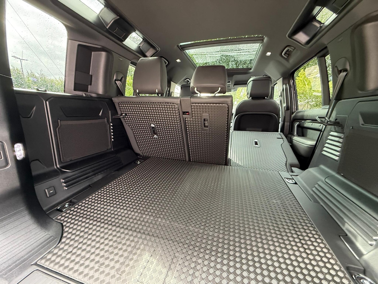 Used Land Rover Defender 2025 for sale - 77057268: Photo 42