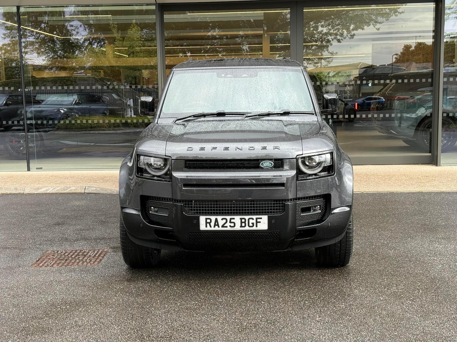 Used Land Rover Defender 2025 for sale - 77057268: Photo 6