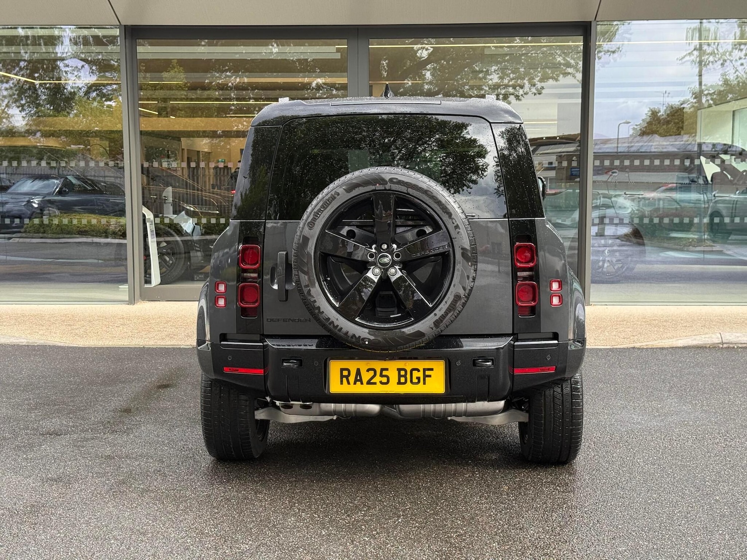 Used Land Rover Defender 2025 for sale - 77057268: Photo 8