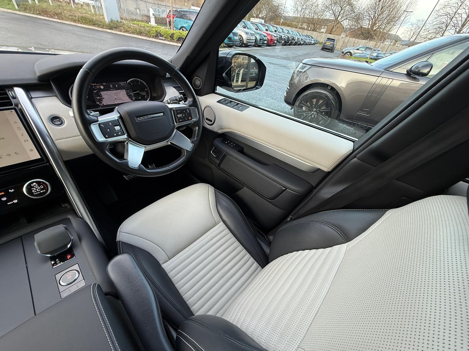 Used Land Rover Discovery 2022 for sale - 77029048: Photo 13